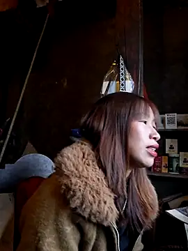 Snapshot of ngocngoc_cute chatting on 12/18/25, 12:06 ngocngoc cute online show from 12/18/25, 12:06