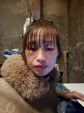 Snapshot of ngocngoc_cute chatting on 12/18/25, 01:17 ngocngoc cute online show from 12/18/25, 01:17