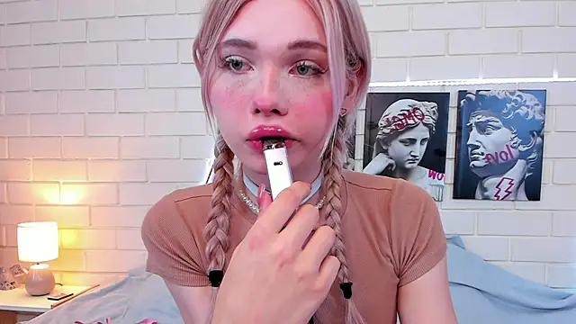 Blondy Fina online show from 09/19/25, 04:36