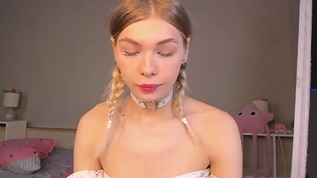 Blondy Fina online show from 06/09/26, 05:19