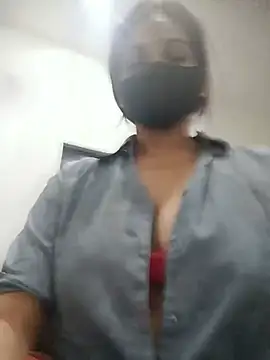 soni yhakur online show from 07/08/26, 03:00