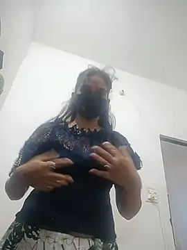 soni yhakur online show from 07/29/26, 02:43