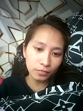 Snapshot of BadAngel_69 chatting on 11/05/25, 02:06 BadAngel 69 online show from 11/05/25, 02:06