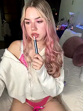 Snapshot of NastyaKiss1 chatting on 10/07/25, 06:27 NastyaKiss1 online show from 10/07/25, 06:27