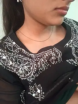 Snapshot of Neha_Tyagi chatting on 10/29/25, 05:20 Neha Tyagi online show from 10/29/25, 05:20