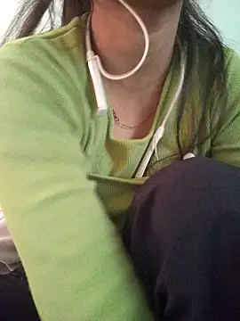 Snapshot of Neha_Tyagi chatting on 11/21/25, 05:50 Neha Tyagi online show from 11/21/25, 05:50