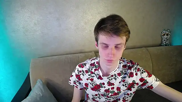 yes cute boy  online show from 03/09/26, 09:30