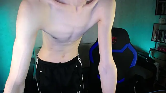 yes cute boy  online show from 04/05/26, 01:08