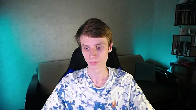 yes cute boy  online show from 04/08/26, 07:03