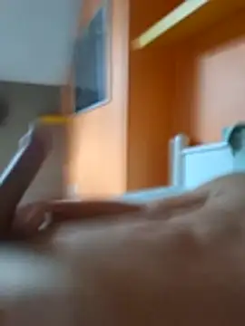 Snapshot of lebonfeu chatting on 10/24/25, 12:45 lebonfeu online show from 10/24/25, 12:45