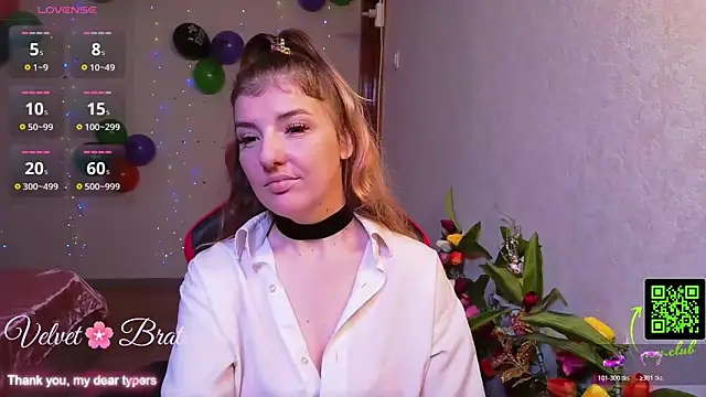 Snapshot of QueenInSilence chatting on 11/08/25, 11:14 QueenInSilence online show from 11/08/25, 11:14