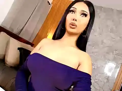 Snapshot of MiaFuckingWill chatting on 07/16/26, 05:30 MiaFuckingWill online show from 07/16/26, 05:30