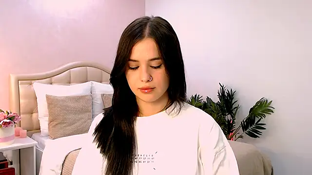 lil angel  online show from 09/28/25, 06:57