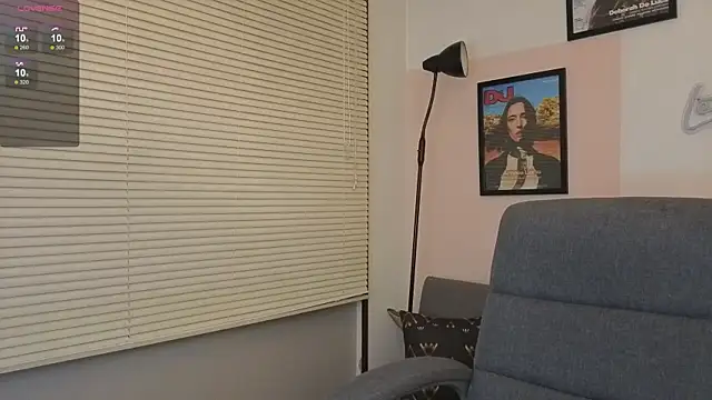 SujannaVarma  online show from 10/28/25, 12:36