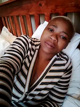 Snapshot of missboobiesSA chatting on 10/22/25, 03:40 missboobiesSA online show from 10/22/25, 03:40