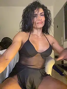 Snapshot of sam_diva chatting on 10/19/25, 02:12 sam diva online show from 10/19/25, 02:12