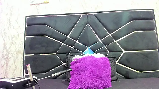 LITTLESUSSYY  online show from 09/29/25, 11:48