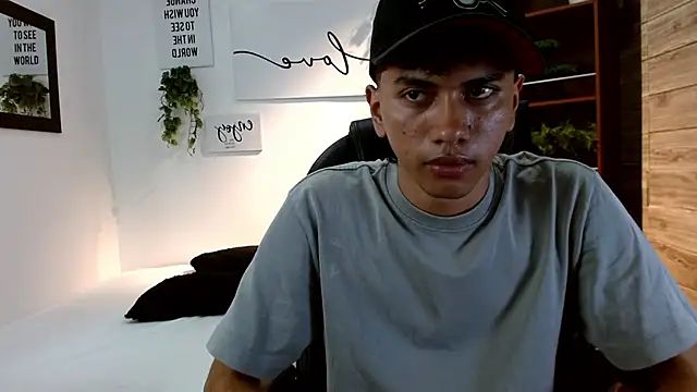 markbowie online show from 06/21/26, 04:04