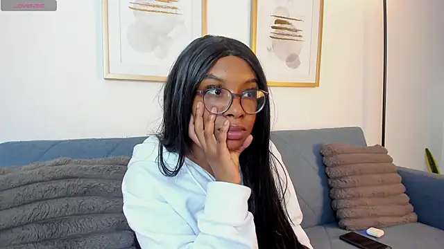 Coco joness online show from 11/06/25, 02:40