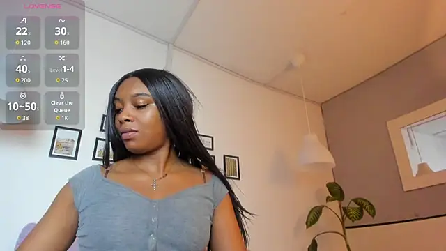 Coco joness online show from 11/21/25, 08:51