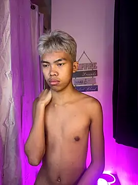 Snapshot of urcumjp chatting on 12/19/25, 12:28 urcumjp online show from 12/19/25, 12:28