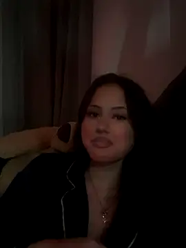 Snapshot of laylabliss chatting on 09/08/25, 07:35 laylabliss online show from 09/08/25, 07:35