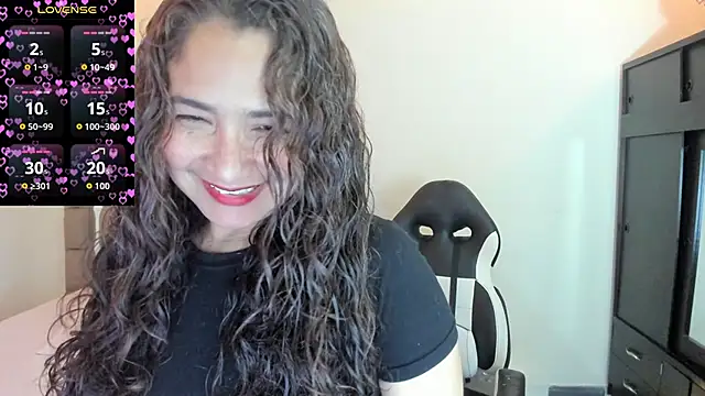 gabrielaponce11 online show from 05/11/26, 01:17