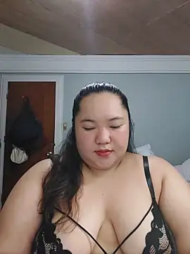 LianaCruzado online show from 06/05/26, 04:24