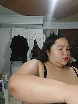 LianaCruzado online show from 07/06/26, 02:25
