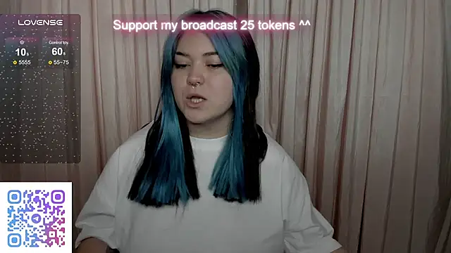 Snapshot of Alisa_Monroe chatting on 09/30/25, 07:46 Alisa Monroe online show from 09/30/25, 07:46