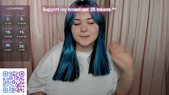 Snapshot of Alisa_Monroe chatting on 10/02/25, 03:13 Alisa Monroe online show from 10/02/25, 03:13