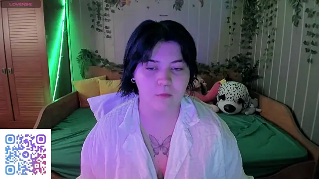 Snapshot of Alisa_Monroe chatting on 10/24/25, 02:41 Alisa Monroe online show from 10/24/25, 02:41