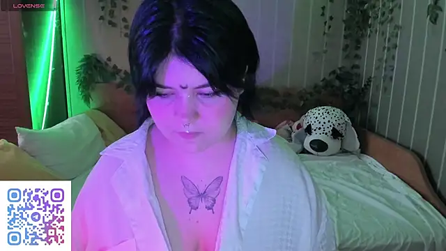 Snapshot of Alisa_Monroe chatting on 10/25/25, 07:38 Alisa Monroe online show from 10/25/25, 07:38