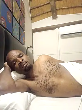 mdavazo00 online show from 10/27/25, 09:19