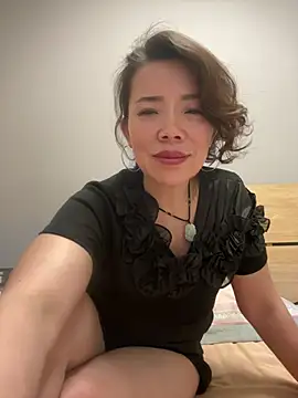 anna yngs online show from 07/28/26, 12:48