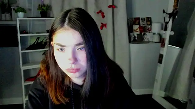 Marissa Garcia online show from 09/11/25, 06:41