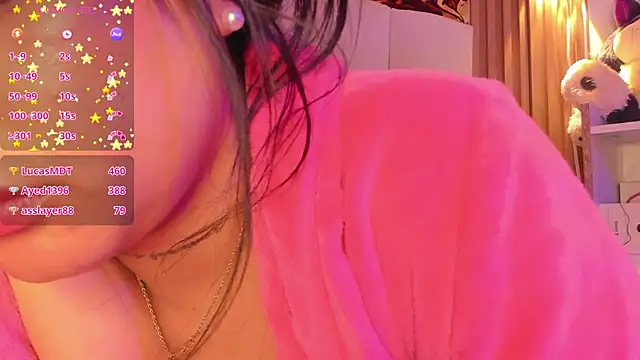 Snapshot of AgathaAtenea chatting on 11/14/25, 12:42 AgathaAtenea online show from 11/14/25, 12:42