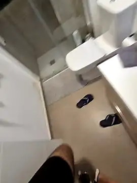 sapasupu6 online show from 11/17/25, 06:35