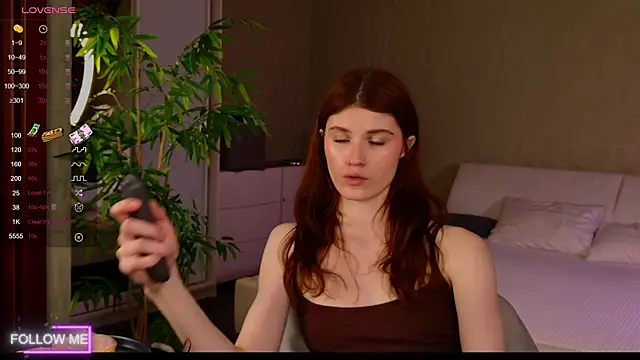 Snapshot of Angell_Wild chatting on 10/17/25, 01:46 Angell Wild online show from 10/17/25, 01:46