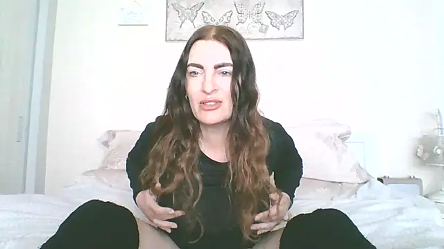 EllaKent online show from 05/11/26, 04:04