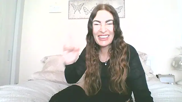 EllaKent online show from 05/16/26, 01:43