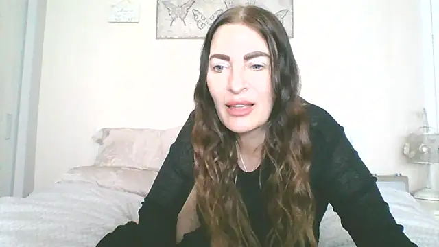 EllaKent online show from 05/19/26, 02:34