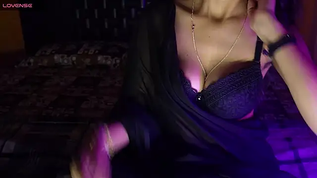 NidhiChandra online show from 10/09/25, 05:00