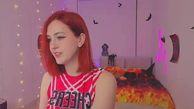 bananasgirl online show from 10/24/25, 05:09