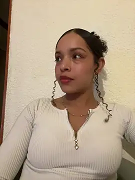 Yasmin777  online show from 06/14/26, 02:24