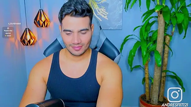 AndresR3 online show from 09/12/25, 03:17