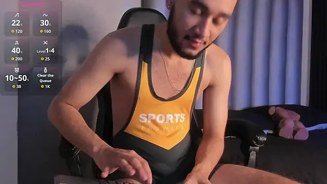 Stiven 01 online show from 10/14/25, 01:45