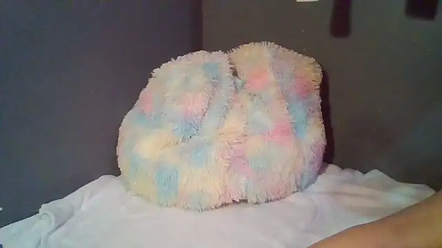 Snapshot of arianababyxo chatting on 10/04/25, 11:47 arianababyxo online show from 10/04/25, 11:47