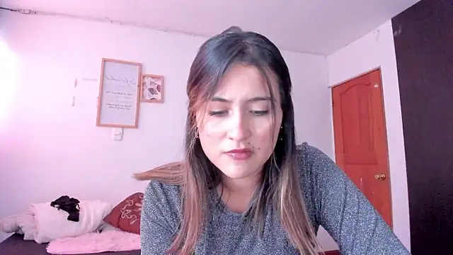 Snapshot of Ana__Pink chatting on 03/16/26, 08:02 Ana Pink online show from 03/16/26, 08:02