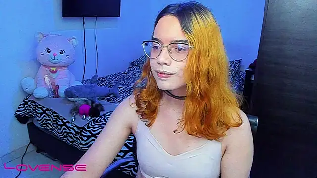 lillykittyy online show from 10/24/25, 12:08